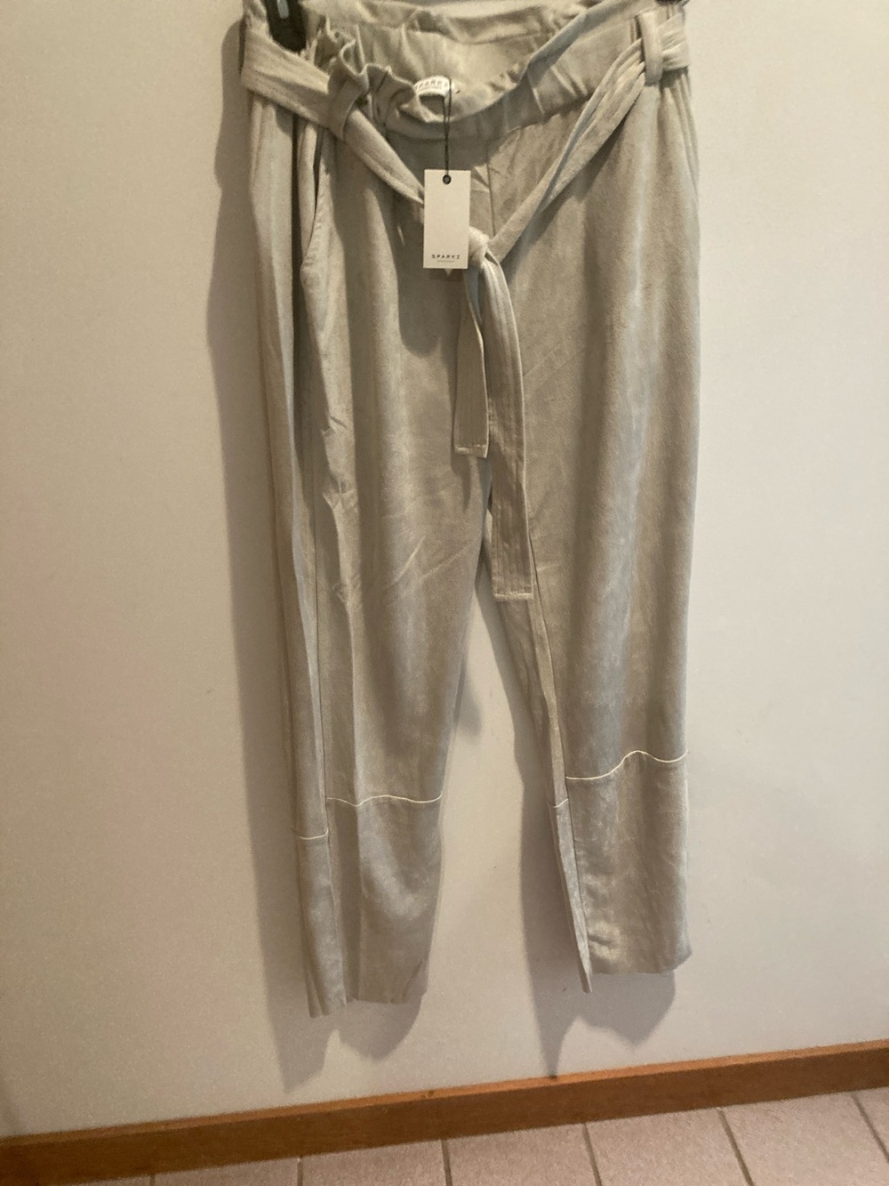 Light Gray Paperbag Waist women’s leggings with Tie Belt